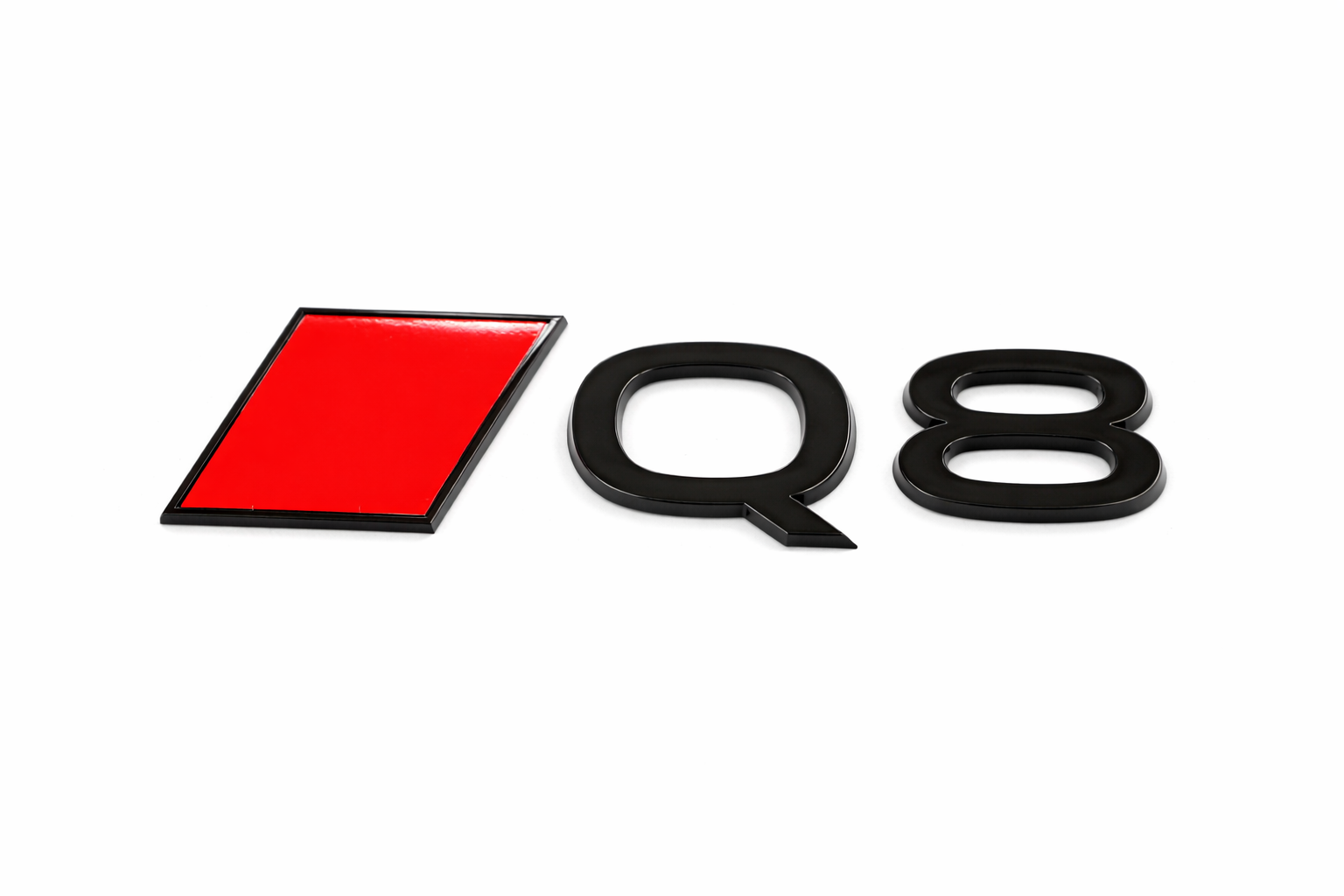 Audi Q8 (e-tron) zwart black edition embleem met ruit