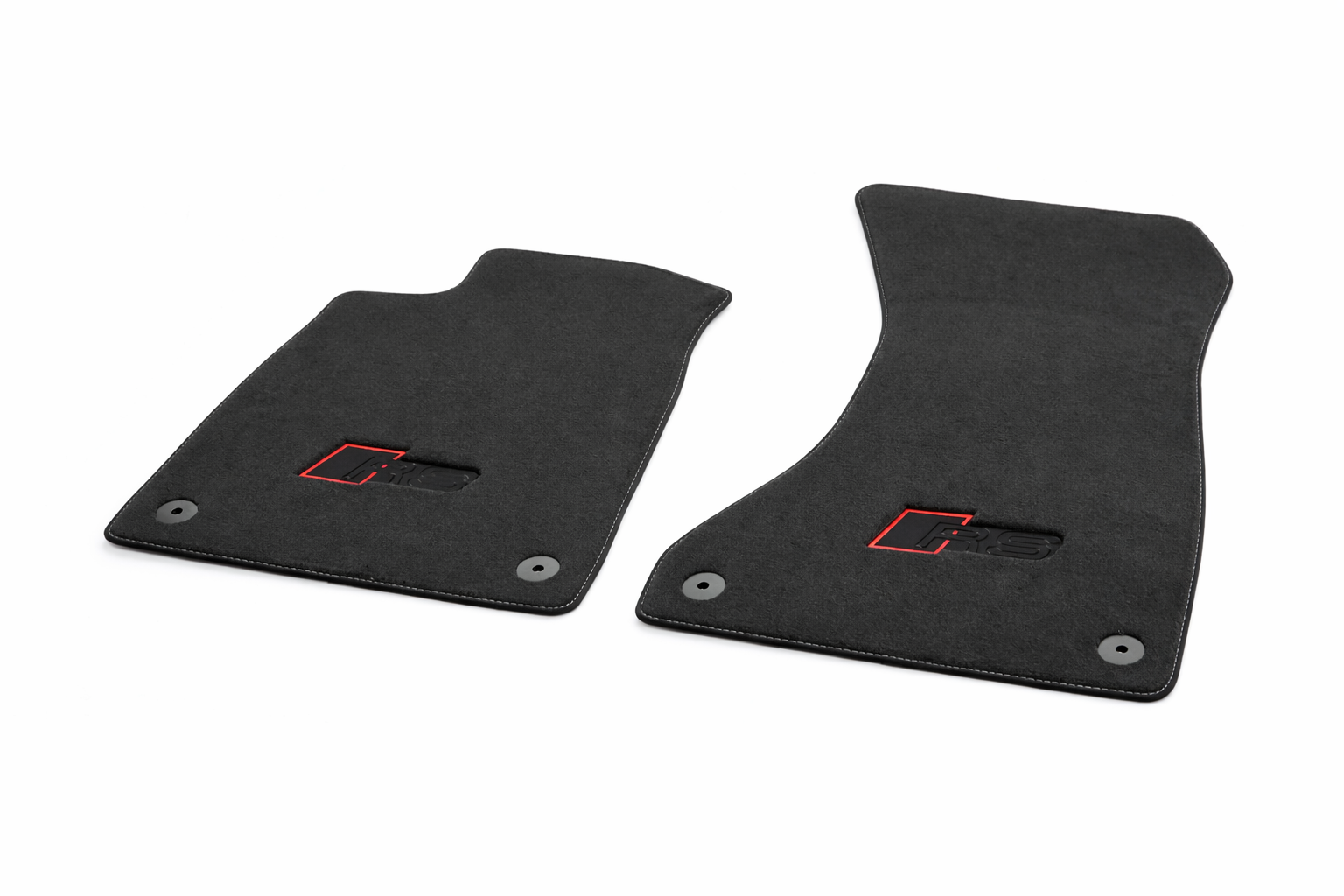 Audi A4/A5 (B9) verlours mattenset met donker logo RS (voorzijde)