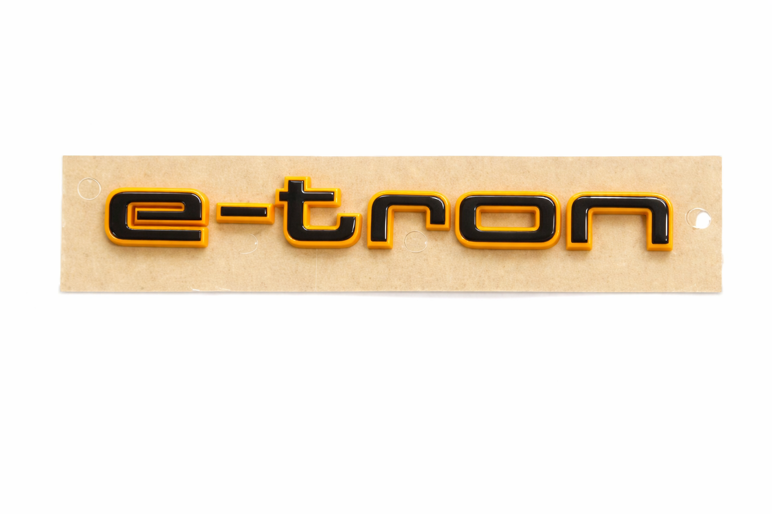 Audi 'e-tron' embleem zwart zijkant
